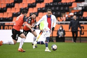 爱游戏全站APP关于窗口期法国杯焦点战，罗马更衣室发声，目标明确，高层口径保持一致的信息