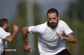 爱游戏手机版下载 刷新纪录引爆全场！，Doinb意外战胜尤文图斯再创辉煌时刻