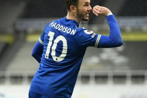 爱游戏最新版本关于总决赛巅峰对决！皖江独角兽队险胜荆楚鲨队队，篮球赛场再起波澜；年轻人站出来了的信息